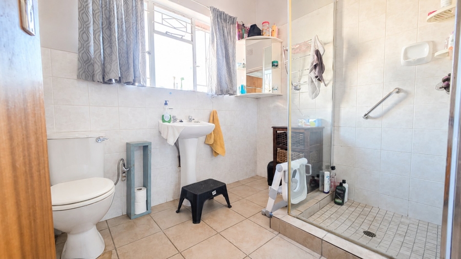4 Bedroom Property for Sale in Flamwood North West
